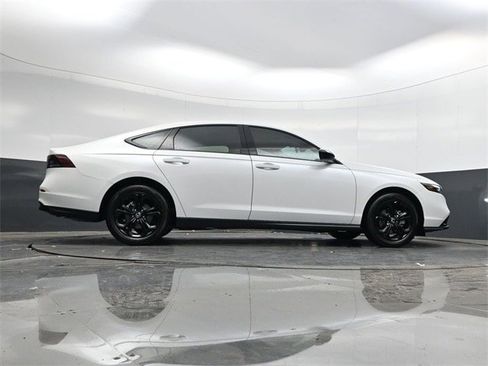 New 2025 Honda Accord SE image 40