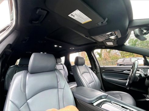 Certified 2022 Buick Enclave Essence w/ Experience Buick Package image 13