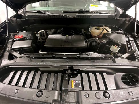 Used 2023 Chevrolet Silverado 1500 High Country w/ Technology Package image 29