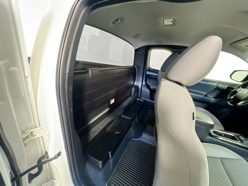 Used 2023 Toyota Tacoma SR image 31