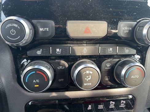 Used 2020 RAM 1500 Laramie image 27