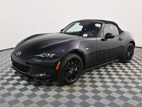 New 2026 MAZDA MX-5 Miata Club w/ Weather Package RWD image 2