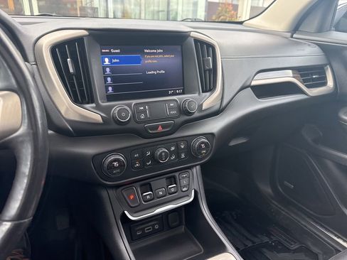 Used 2020 GMC Terrain Denali w/ Denali Premium Package AWD/4WD image 13