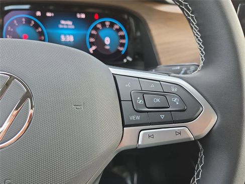 New 2026 Volkswagen Atlas SE image 16