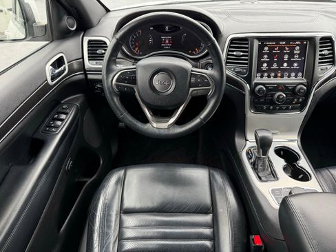Used 2018 Jeep Grand Cherokee Limited image 28