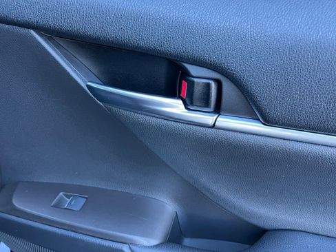 Used 2022 Toyota Camry XSE image 46