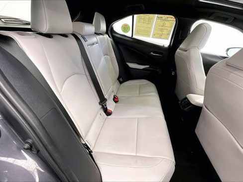 Used 2023 Lexus UX 250h 250h Base w/ Accessory Package (Z2) image 19