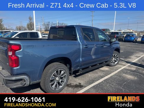 Used 2024 Chevrolet Silverado 1500 LT w/ Z71 Off-Road Package image 9