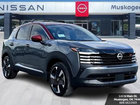 New 2026 Nissan Kicks SR w/ Cold Weather Package image 1