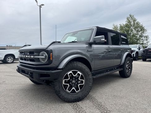 Used 2022 Ford Bronco Outer Banks AWD/4WD image 1