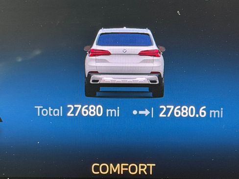 Certified 2024 BMW X5 sDrive40i w/ Premium Package image 29