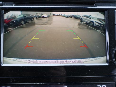 Used 2020 Nissan Rogue SV image 28