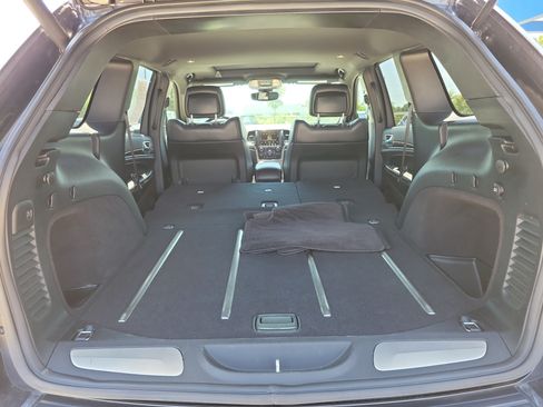 Used 2017 Jeep Grand Cherokee Limited AWD/4WD image 7