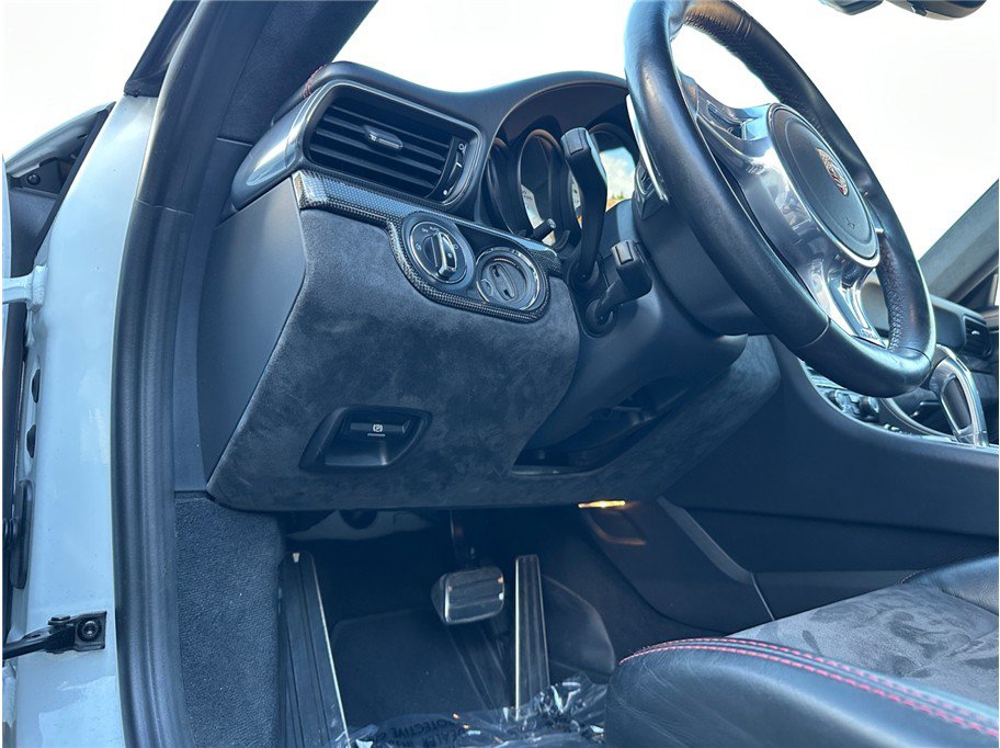 Used 2014 Porsche 911 GT3 w/ Carbon Interior Package RWD image 47