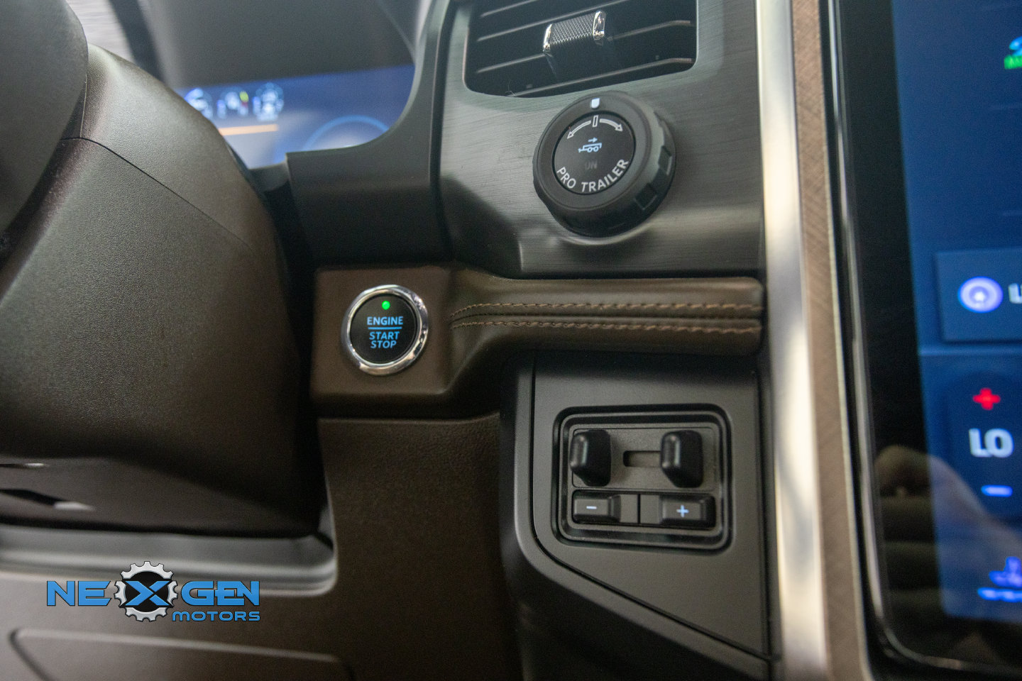 Used 2023 Ford Expedition King Ranch AWD/4WD image 22