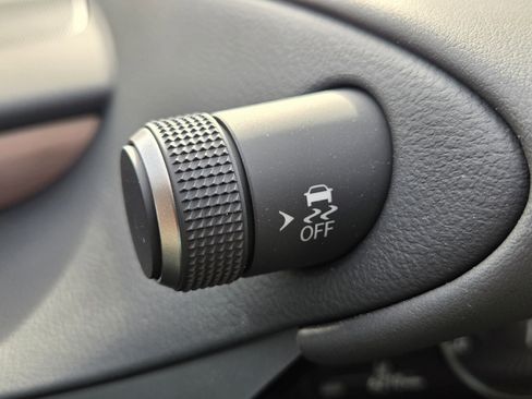 Certified 2025 Lexus ES 350 w/ Premium Package image 23