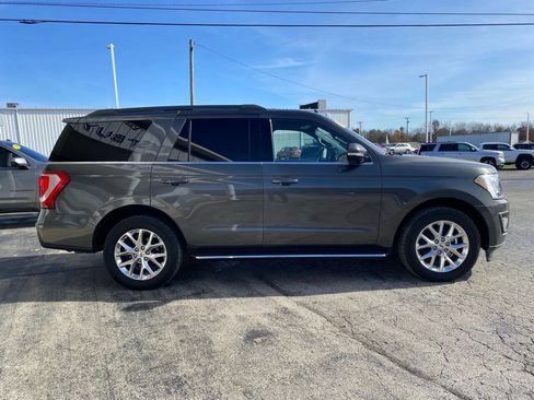 Used 2020 Ford Expedition XLT w/ Equipment Group 202A image 8