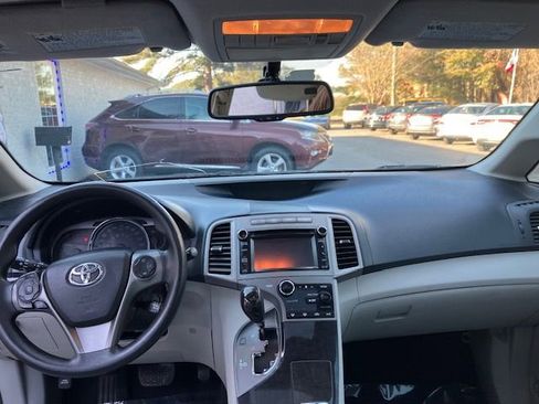 Used 2013 Toyota Venza LE image 15