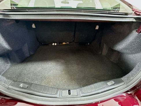 Used 2018 Ford Fusion SE w/ Fusion SE Technology Package image 25