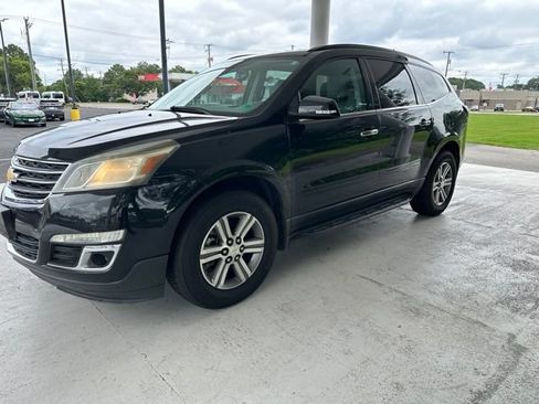 Used 2015 Chevrolet Traverse LT w/ Traveler's Package FWD image 7