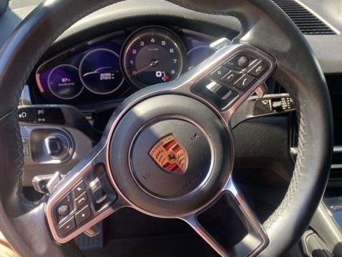 Used 2019 Porsche Cayenne S AWD/4WD image 3