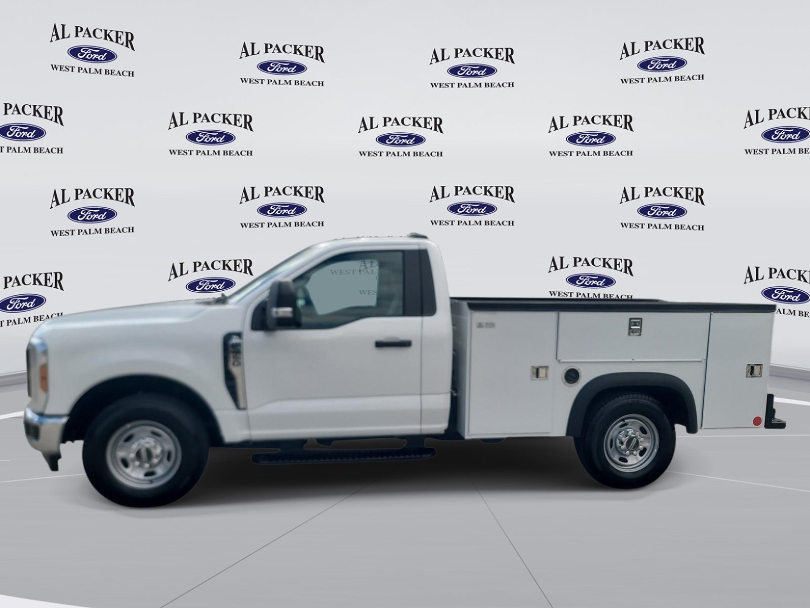 Used 2024 Ford F250 XL w/ XL Chrome Package RWD image 2