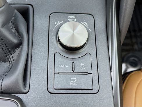 New 2025 Lexus IS 350 F Sport w/ Navigation Package image 20