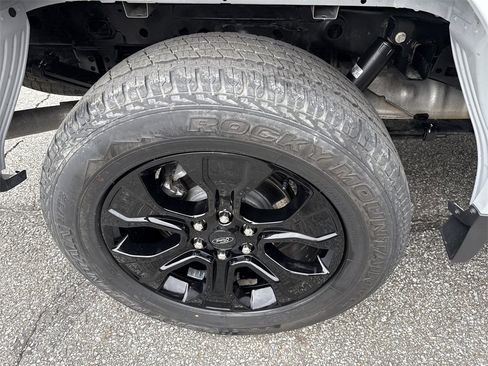 Used 2023 Ford F150 Lariat w/ Equipment Group 502A High image 18