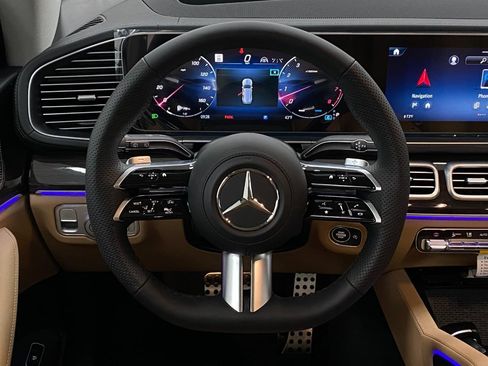 New 2026 Mercedes-Benz GLS 450 4MATIC image 17