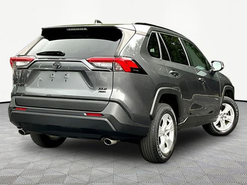 Used 2021 Toyota RAV4 XLE w/ Convenience Package AWD/4WD image 6