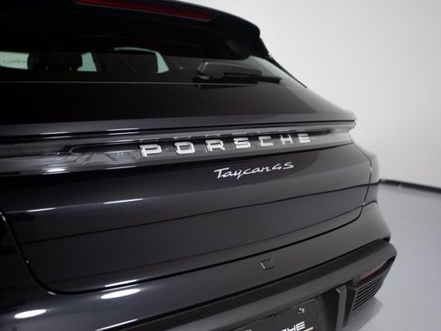 Certified 2023 Porsche Taycan 4S image 40