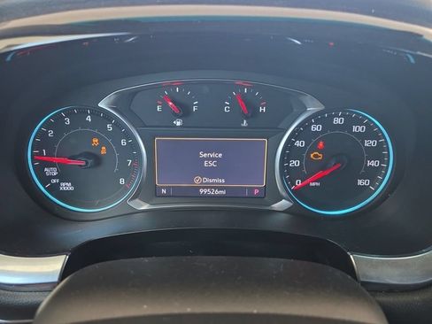 Used 2020 Chevrolet Traverse LT FWD image 10