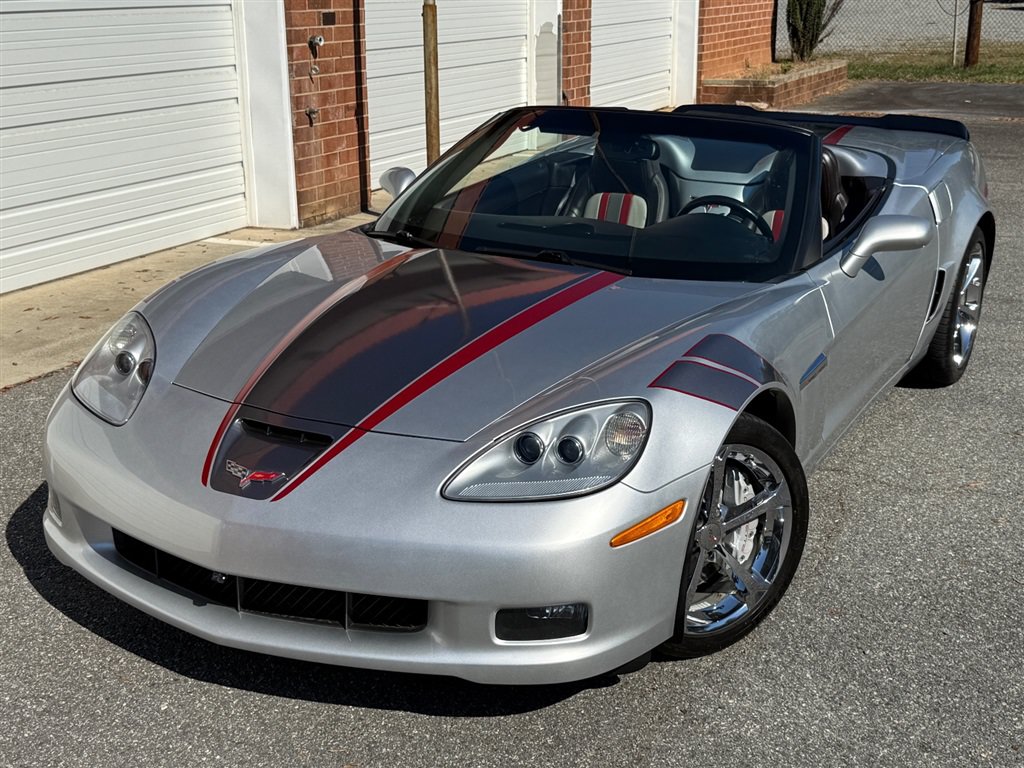 Used 2011 Chevrolet Corvette Grand Sport w/ Preferred Equipment Group RWD image 10