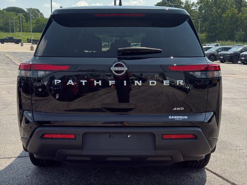 Certified 2025 Nissan Pathfinder S AWD/4WD image 7