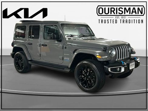 Used 2022 Jeep Wrangler Unlimited Sahara w/ Cold Weather Group image 1