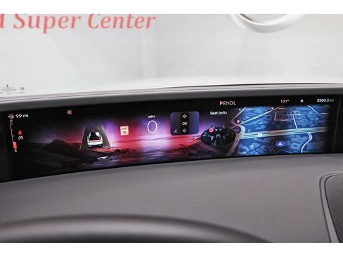 Used 2026 Lincoln Nautilus Premier AWD/4WD image 18