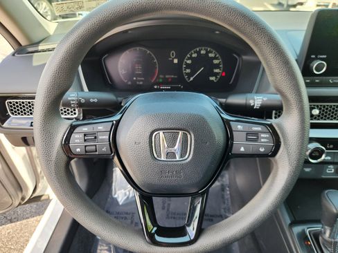 Used 2023 Honda Civic LX image 9