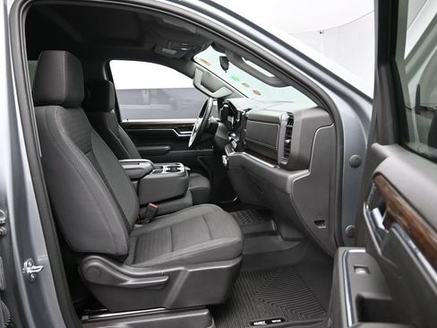 Used 2023 GMC Sierra 1500 SLE AWD/4WD image 26