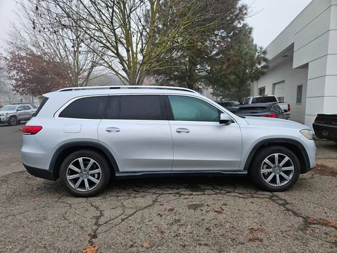 Used 2020 Mercedes-Benz GLS 450 4MATIC image 2