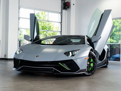 Used 2022 Lamborghini Aventador LP 780-4 Ultimae image 2