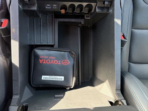 Used 2023 Toyota Sequoia Platinum image 18