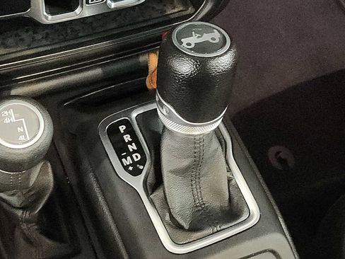 Used 2019 Jeep Wrangler Unlimited Sport S image 14