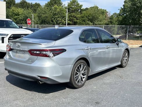 Used 2023 Toyota Camry XLE FWD image 7