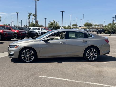 Certified 2024 Chevrolet Malibu LT FWD image 2