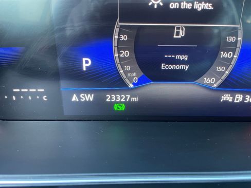 Used 2025 Volkswagen Jetta Sport image 38