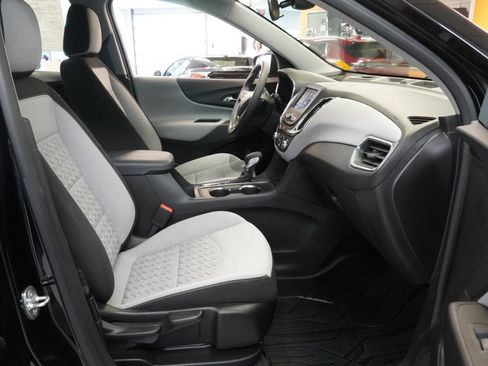 Used 2024 Chevrolet Equinox LS FWD image 35