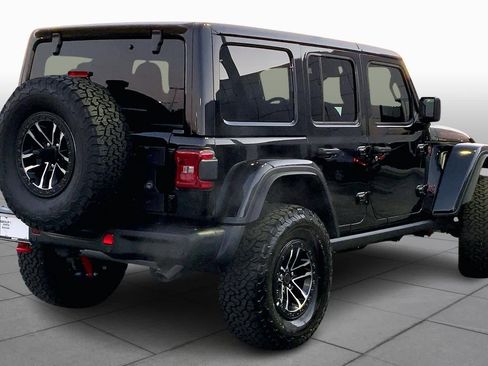 Used 2024 Jeep Wrangler Unlimited Rubicon image 13