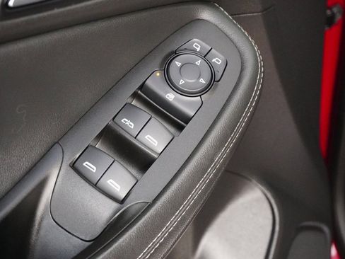 Used 2020 Buick Encore GX Preferred w/ Sport Touring Package image 24