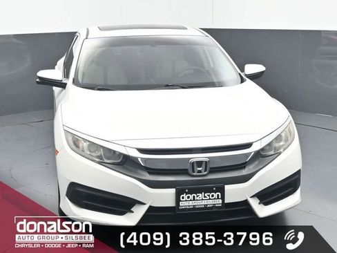 Used 2018 Honda Civic EX image 3