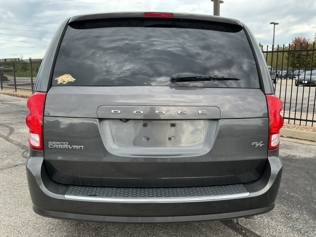 Used 2016 Dodge Grand Caravan R/T w/ Driver Convenience Group FWD image 10